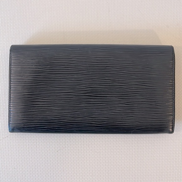Louis Vuitton Epi Porte Feuille Sarah Long Wallet - Picture 2 of 12